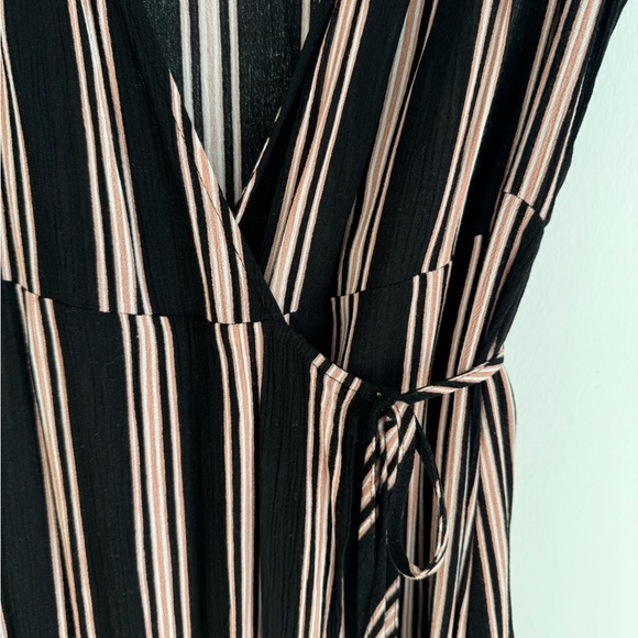 Lulus black striped midi wrap dress - Picture 8 of 8